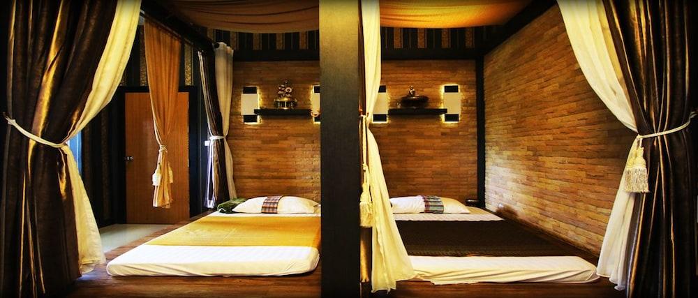 Phitsanulok United Hotel Екстериор снимка