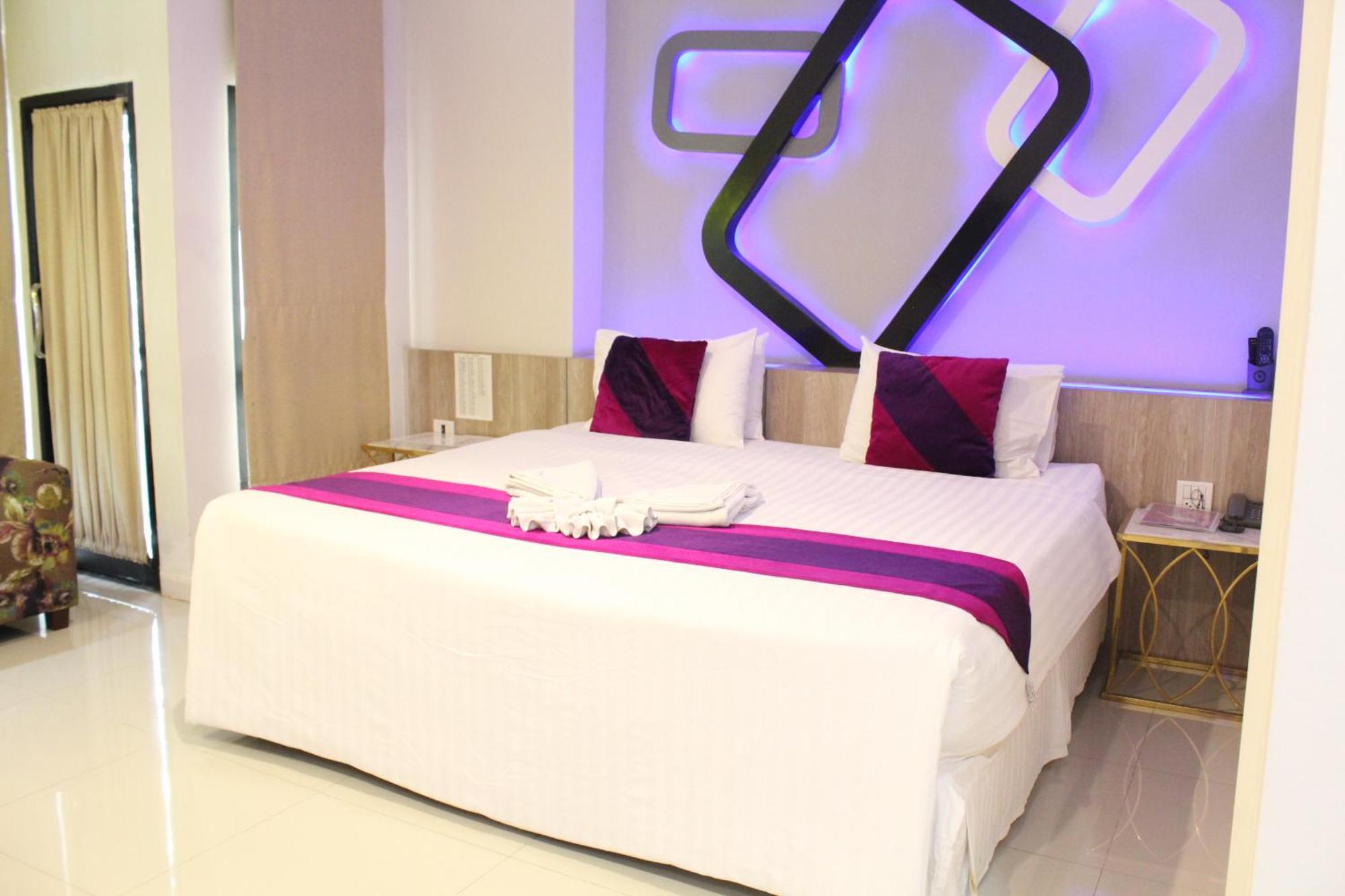 Phitsanulok United Hotel Екстериор снимка
