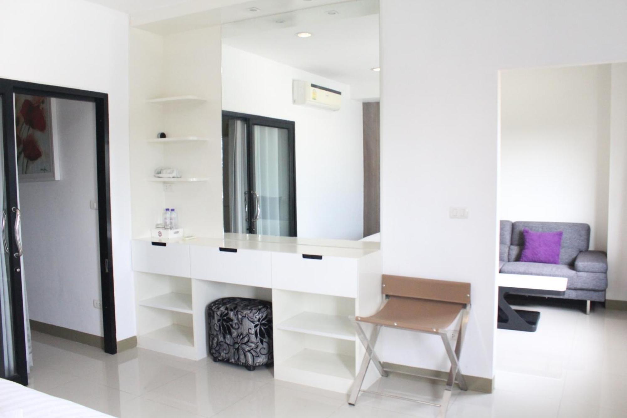 Phitsanulok United Hotel Екстериор снимка