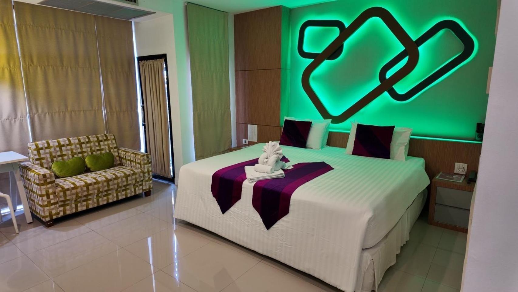 Phitsanulok United Hotel Екстериор снимка